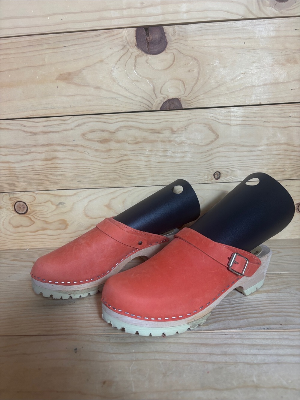 Lotta’s Stockholm orange leather clogs 40